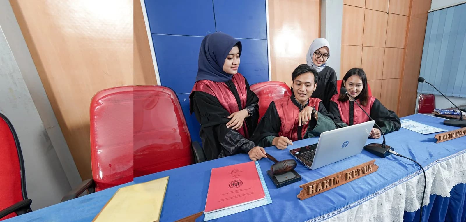 Sidang skripsi mahasiswa UNIBA