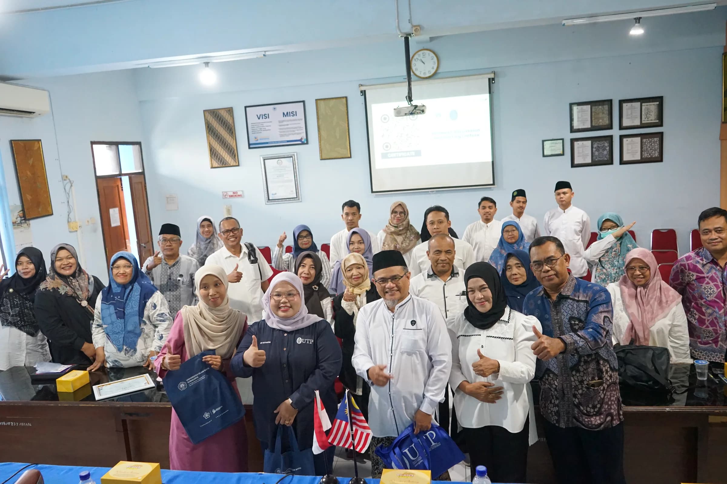 Research Discussion dan Visiting Lecture Bersama UTP Malaysia