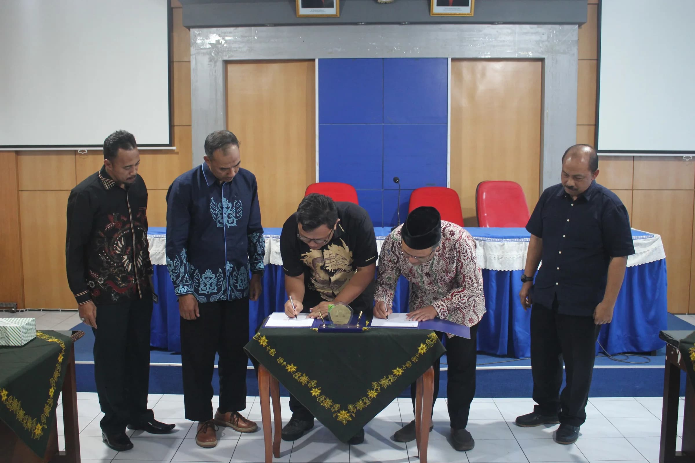 Tingkatkan Kualitas SDM dan Riset, UNIBA Surakarta Gandeng Latief Foundation melalui Program Beasiswa Pascasarjana dan Hibah Penelitian