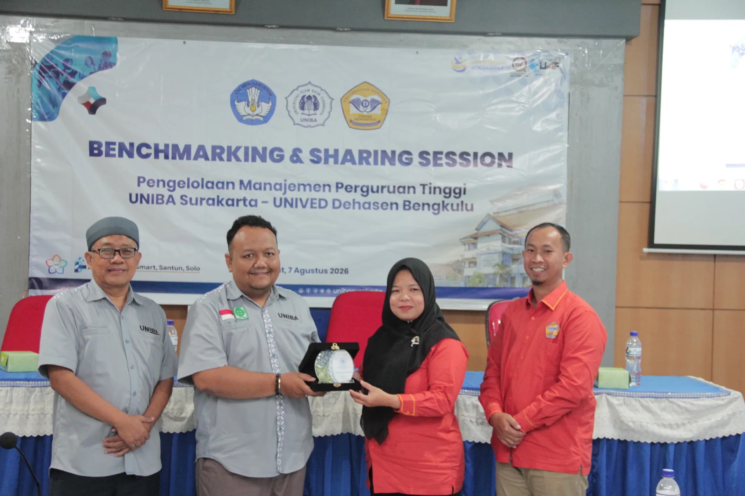 Memperkuat Tata Kelola Institusi: UNIBA Surakarta dan UNIVED Dehasen Bengkulu Gelar Benchmarking & Sharing Session Manajemen Perguruan Tinggi