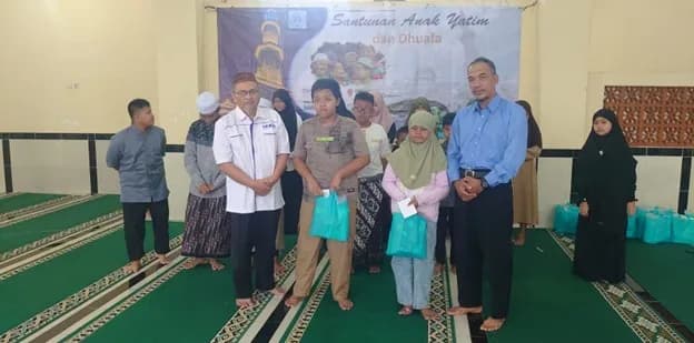 Peduli Sesama, UNIBA Surakarta Gelar Santunan Anak Yatim, Dipimpin Langsung Ustadz Rektor Iqbal dan Ketua Yayasan