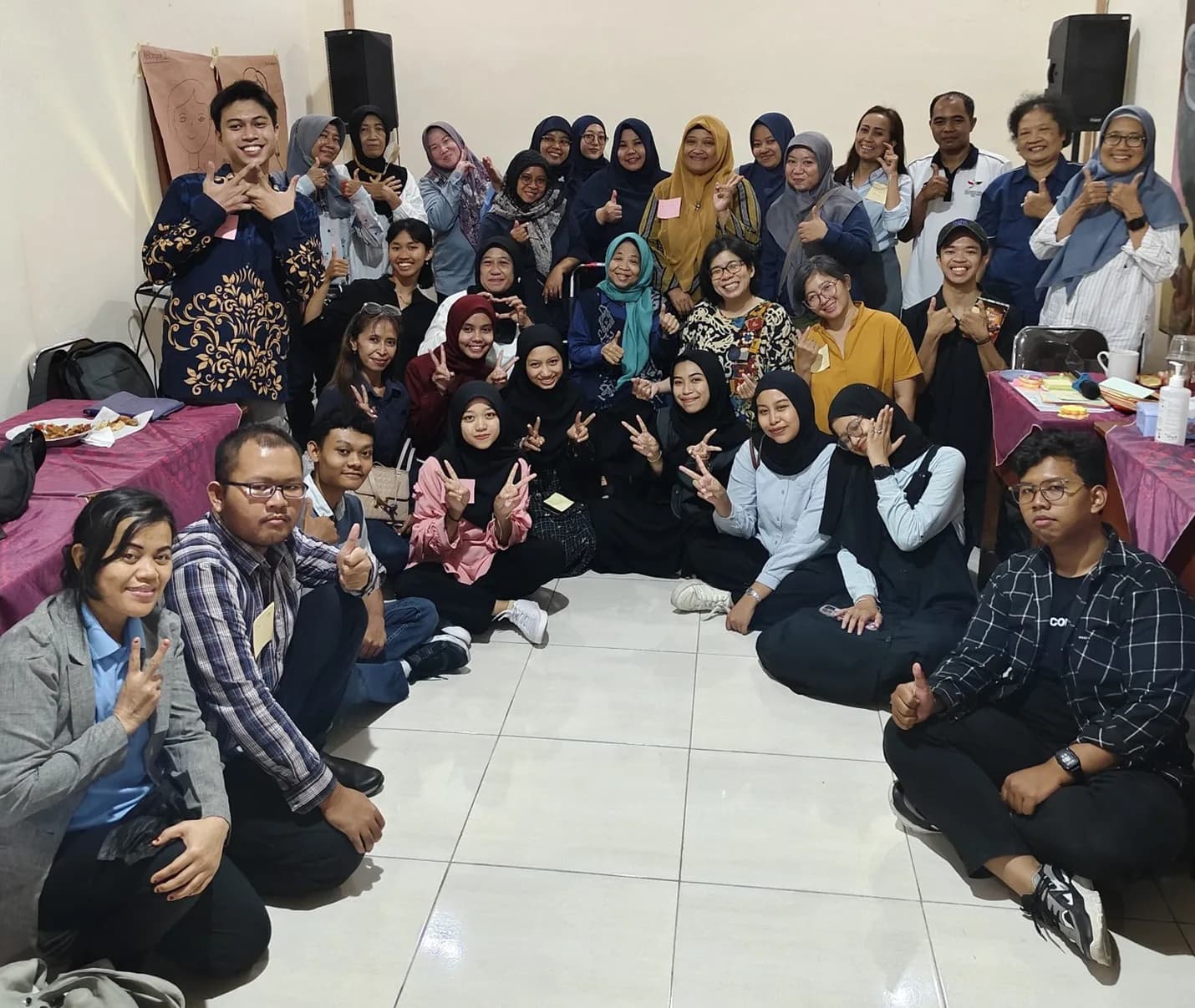 TENAGA KEPENDIDIKAN, DOSEN, DAN MAHASISWA UNIBA MENGIKUTI KELAS RELAWAN INKLUSI