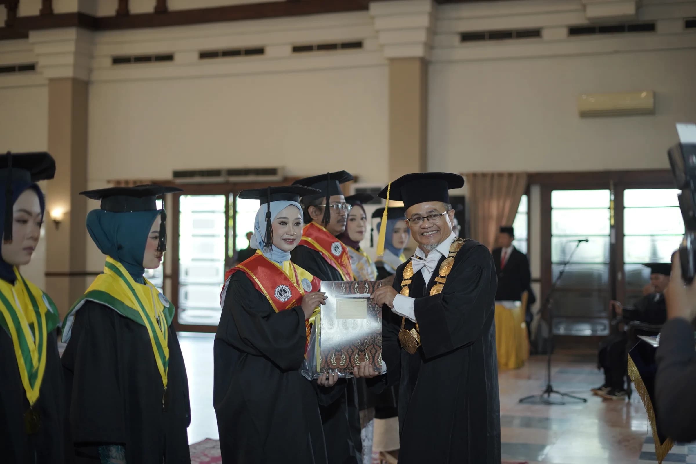 Selamat! UNIBA Surakarta Luluskan Ratusan Sarjana dan Magister di Periode Gasal 2025/2026