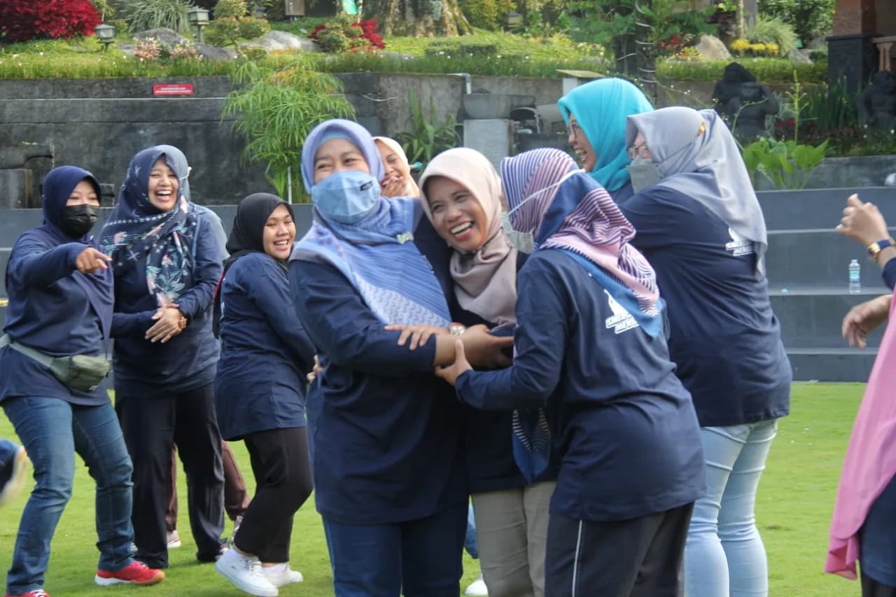 GATHERING UNIBA SURAKARTA 2022: PENYATUAN KOMITMEN UNTUK KEMAJUAN UNIBA SURAKARTA