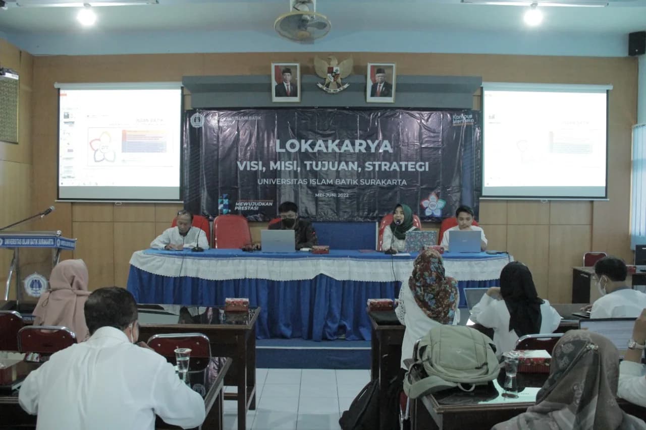 HADAPI PERKEMBANGAN ZAMAN,UNIBA SURAKARTA ADAKAN LOKAKARYA VISI, MISI, TUJUAN DAN STRATEGI
