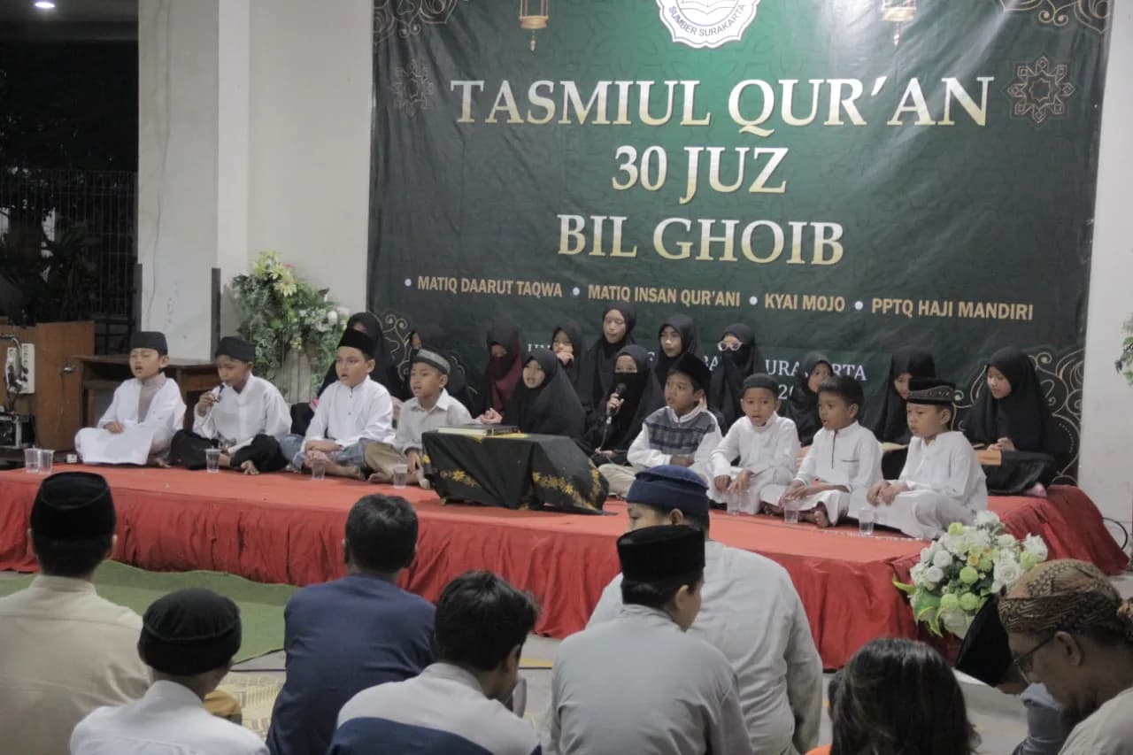 PEMBUKAAN RUMAH TAHFIDZ KYAI MOJO-DAARUT TAQWA UNIVERSITAS ISLAM BATIK SURAKARTA