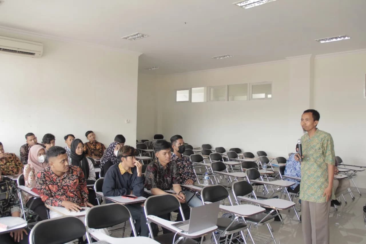 PROGRAM STUDI PETERNAKAN GELAR KULIAH UMUM : PENINGKATAN BISNIS PERUNGGASAN DALAM RANGKA MEMENUHI KEBUTUHAN PROTEIN HEWANI NASIONAL