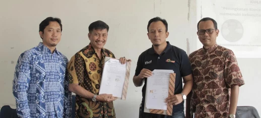 PROGRAM STUDI PETERNAKAN GELAR KULIAH UMUM : PENINGKATAN BISNIS PERUNGGASAN DALAM RANGKA MEMENUHI KEBUTUHAN PROTEIN HEWANI NASIONAL
