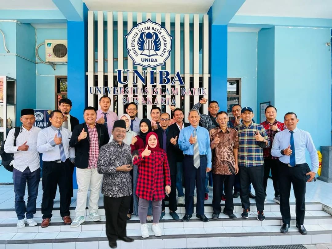 PEMBERIAN PEMBEKALAN PENGETAHUAN PUBLIKASI JURNAL KEPADA MAHASISWA PROGRAM MAGISTER HUKUM ANGKATAN PERDANA DAN KEDUA MEWARNAI ACARA PENGENALAN KEHIDUPAN KAMPUS