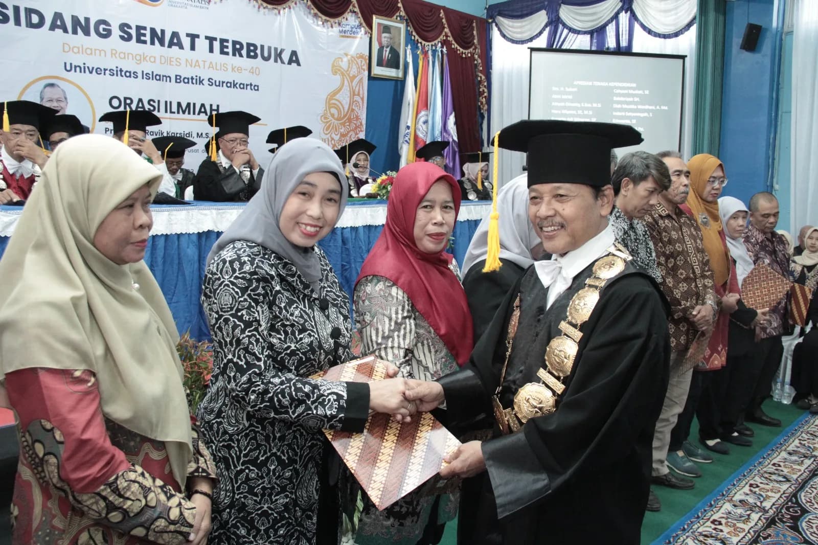 ORASI ILMIAH DALAM RANGKA PERINGATAN DIES NATALIS UNIBA SURAKARTA KE-40: STRATEGI MEMBANGUN UNIBA MELALUI PENINGKATAN KUALITAS SDM
