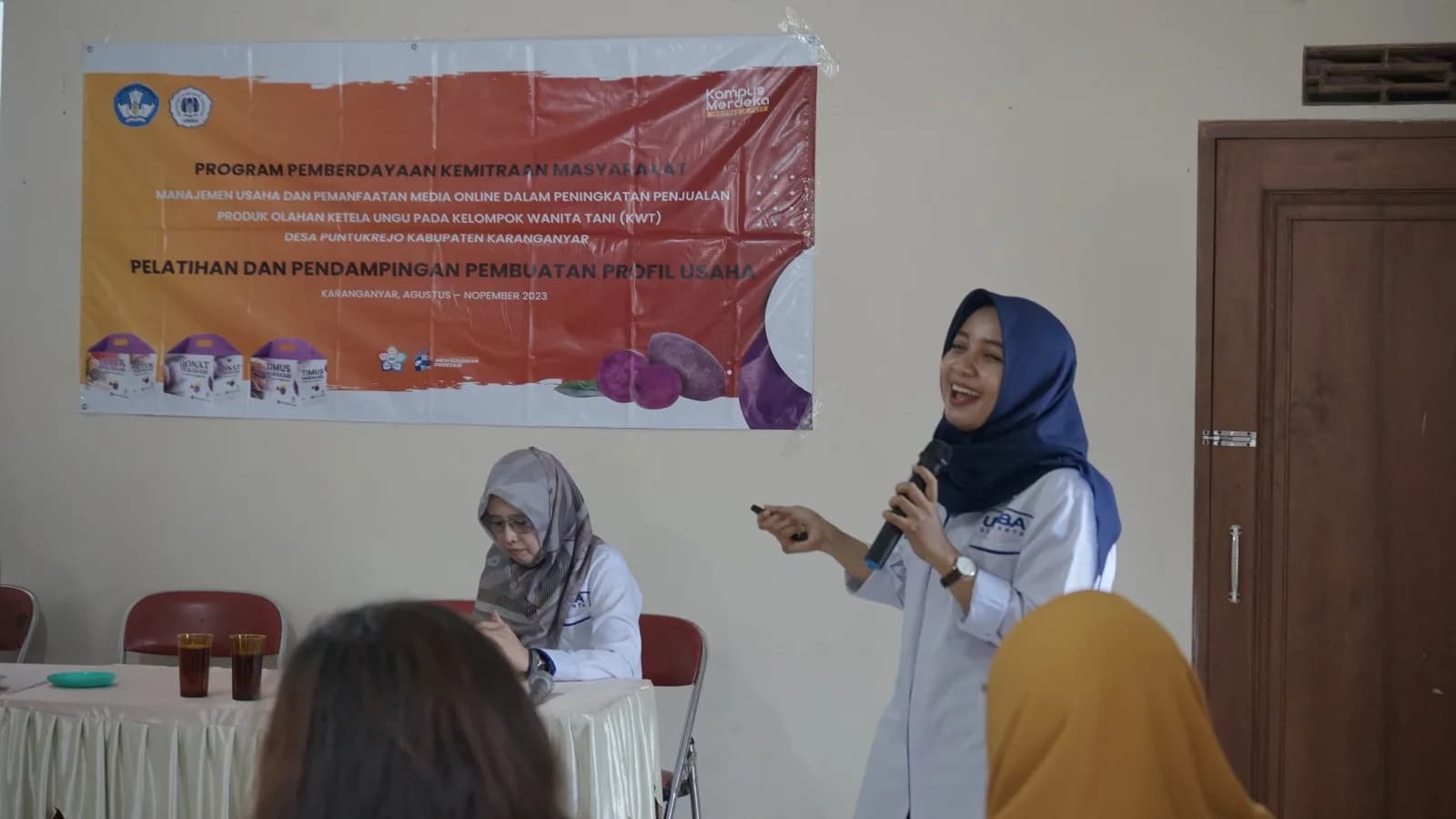 TIM PROGRAM KEMITRAAN MASYARAKAT UNIBA SURAKARTA LAKSANAKAN PELATIHAN DAN PENDAMPINGAN BAGI ANGGOTA KWT DESA PUNTUKREJO