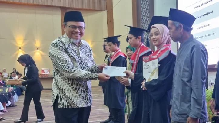 Perluas Sinergi Vokasi dan Pendidikan Tinggi, UNIBA Surakarta Jalin Kerja Sama dengan Solocom