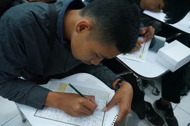 UNIBA Surakarta Hidupkan Tradisi Ilmiah: Pembiasaan Penulisan Al-Qur’an Dihadiri Peserta Antusias