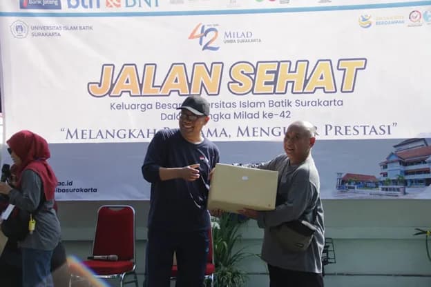 Milad ke-42 UNIBA Surakarta: Jalan Sehat, Berbagi, dan Kolaborasi untuk Masyarakat