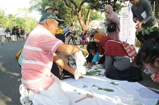 Milad ke-42 UNIBA Surakarta: Jalan Sehat, Berbagi, dan Kolaborasi untuk Masyarakat