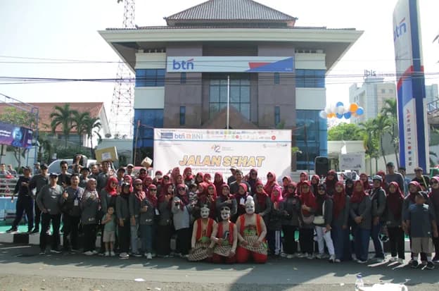 Milad ke-42 UNIBA Surakarta: Jalan Sehat, Berbagi, dan Kolaborasi untuk Masyarakat