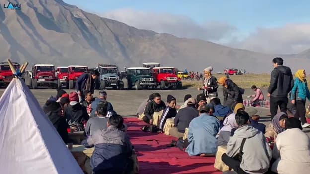 Tadabur Alam: Spiritualitas dan Keakraban Uniba Surakarta Erat Terjalin di Bromo dan Gili Ketapang